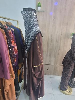 Full set Arabian bisht Exquisite Jalabia and head accessories