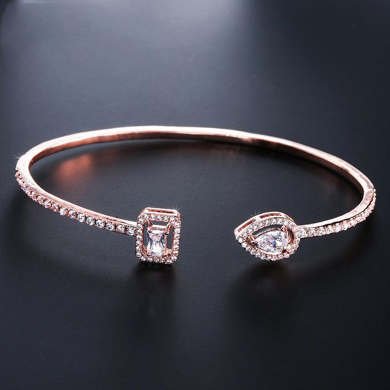 Simple And Exquisite Bracelet With Micro Inlaid AAA Zircon - melvincucci