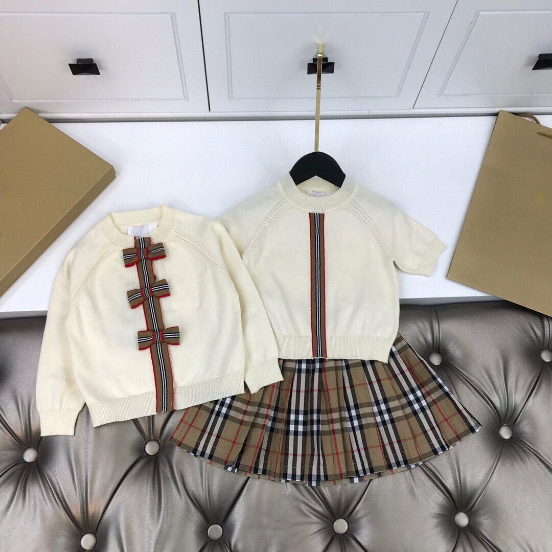 Three-piece Suit Of Western Style Short-sleeved Top, Long-sleeved Cardigan And Shorts - melvincucci