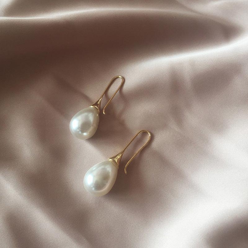 Waterdrop pearl simple personality earrings - melvincucci