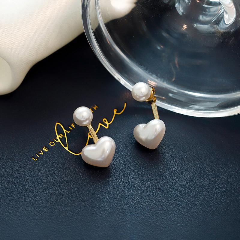 Pearl earrings - melvincucci