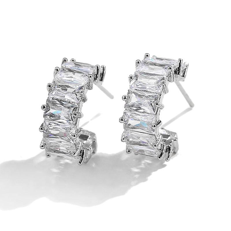 Multicolor glass diamond C-shaped earrings - melvincucci