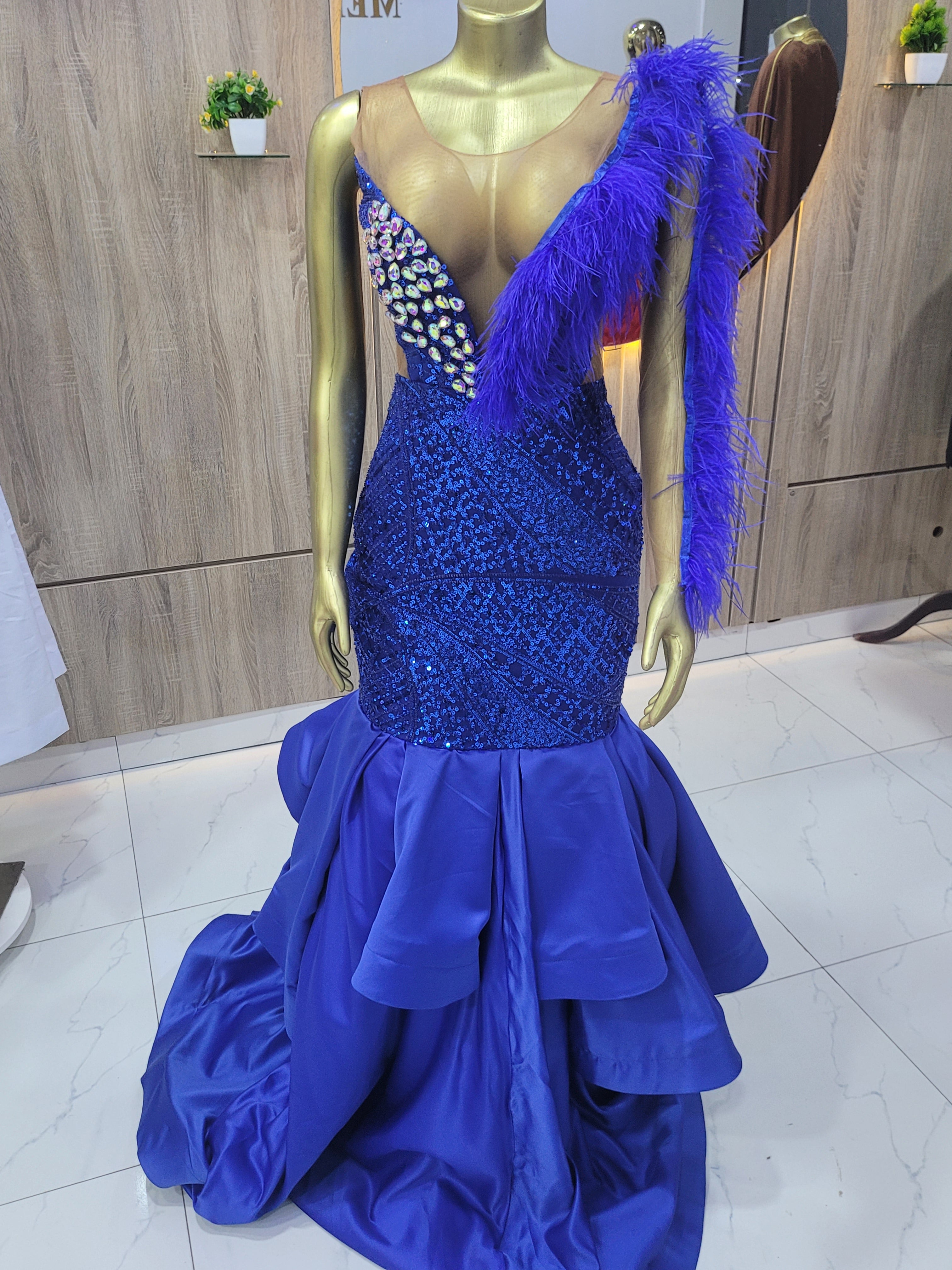 Melvincucci evening lace dress