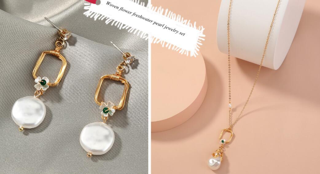 Fashion Women's Pearl Earrings Pendant Necklace - melvincucci