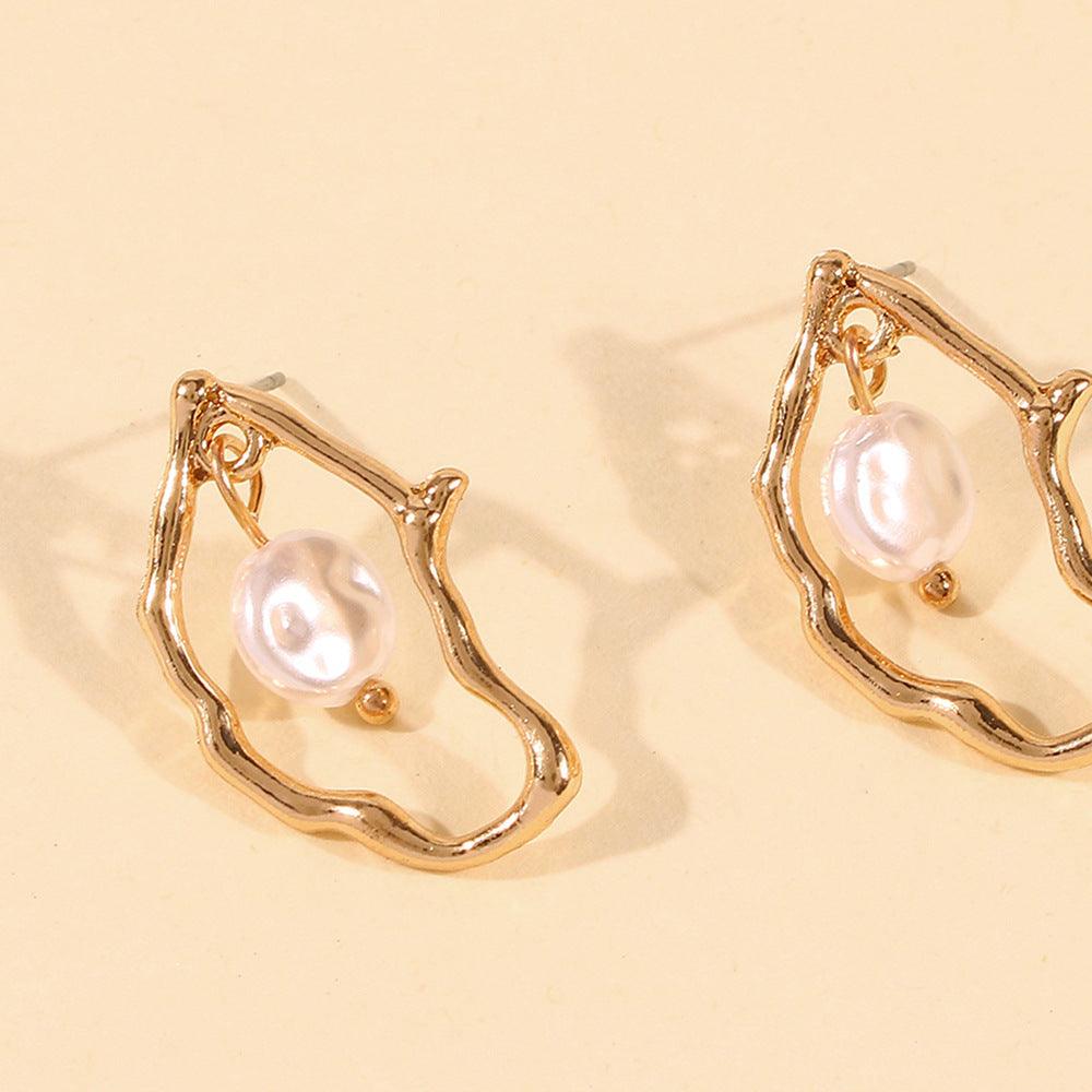 Irregular Pearl Earrings - melvincucci