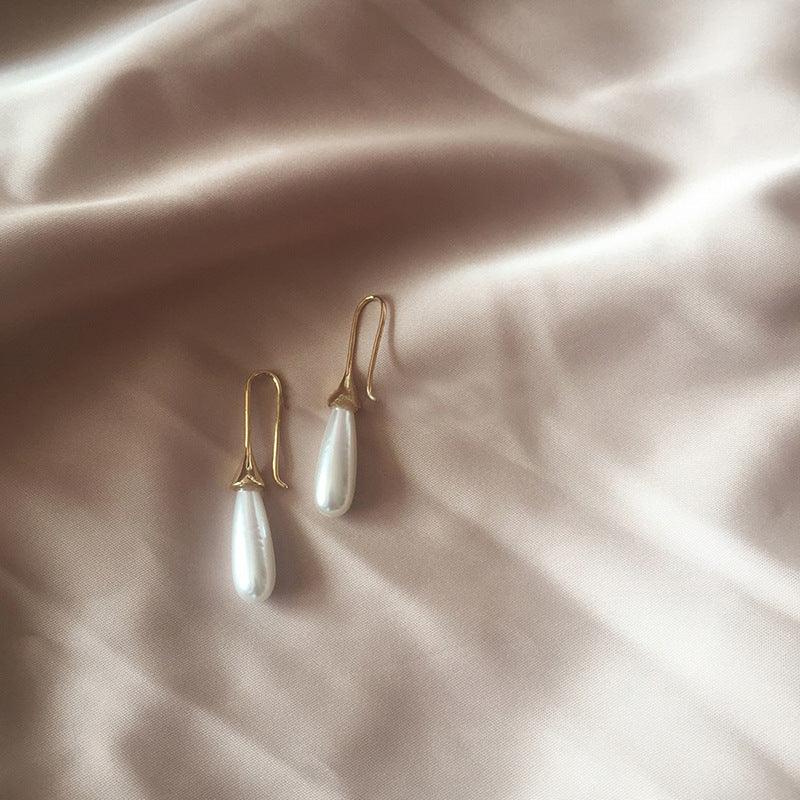 Waterdrop pearl simple personality earrings - melvincucci