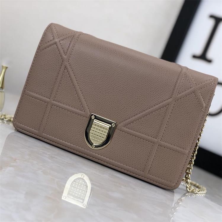 Bag Women 2021 New Leather Messenger Bag Chain Small Square Bag Cowhide Original Shoulder Bag Luxury Goods Source - melvincucci