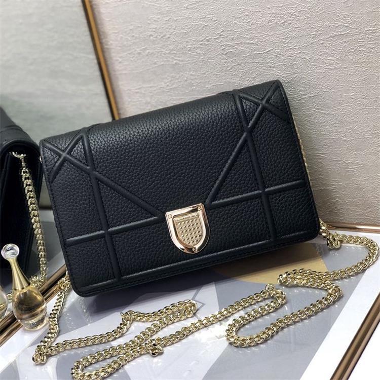 Bag Women 2021 New Leather Messenger Bag Chain Small Square Bag Cowhide Original Shoulder Bag Luxury Goods Source - melvincucci