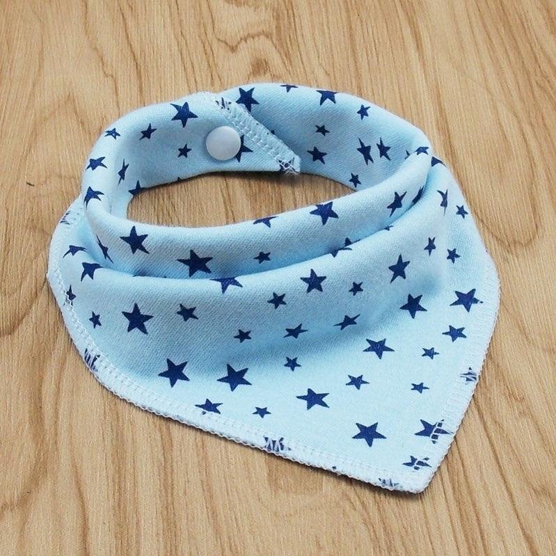 Cat and dog triangle scarf - melvincucci