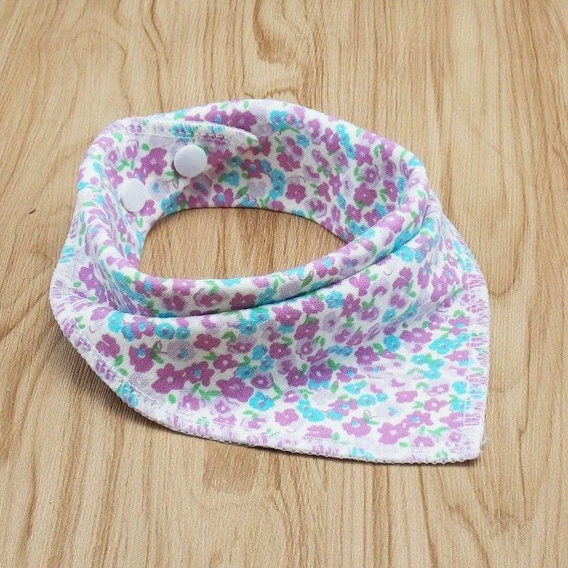 Cat and dog triangle scarf - melvincucci