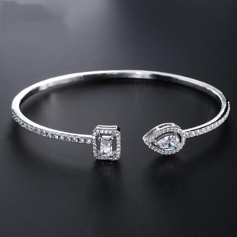 Simple And Exquisite Bracelet With Micro Inlaid AAA Zircon - melvincucci