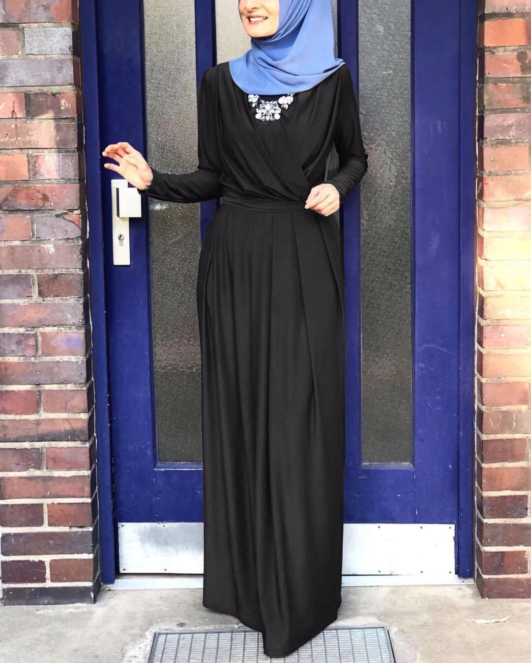 European And American New Style Abaya Dress V-neck Folds And mMopping Floor Skirt - melvincucci