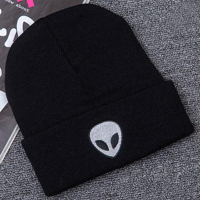 Extraterrestrial embroidery embroidery, street knitted hat, warm wool hat, men and women - melvincucci
