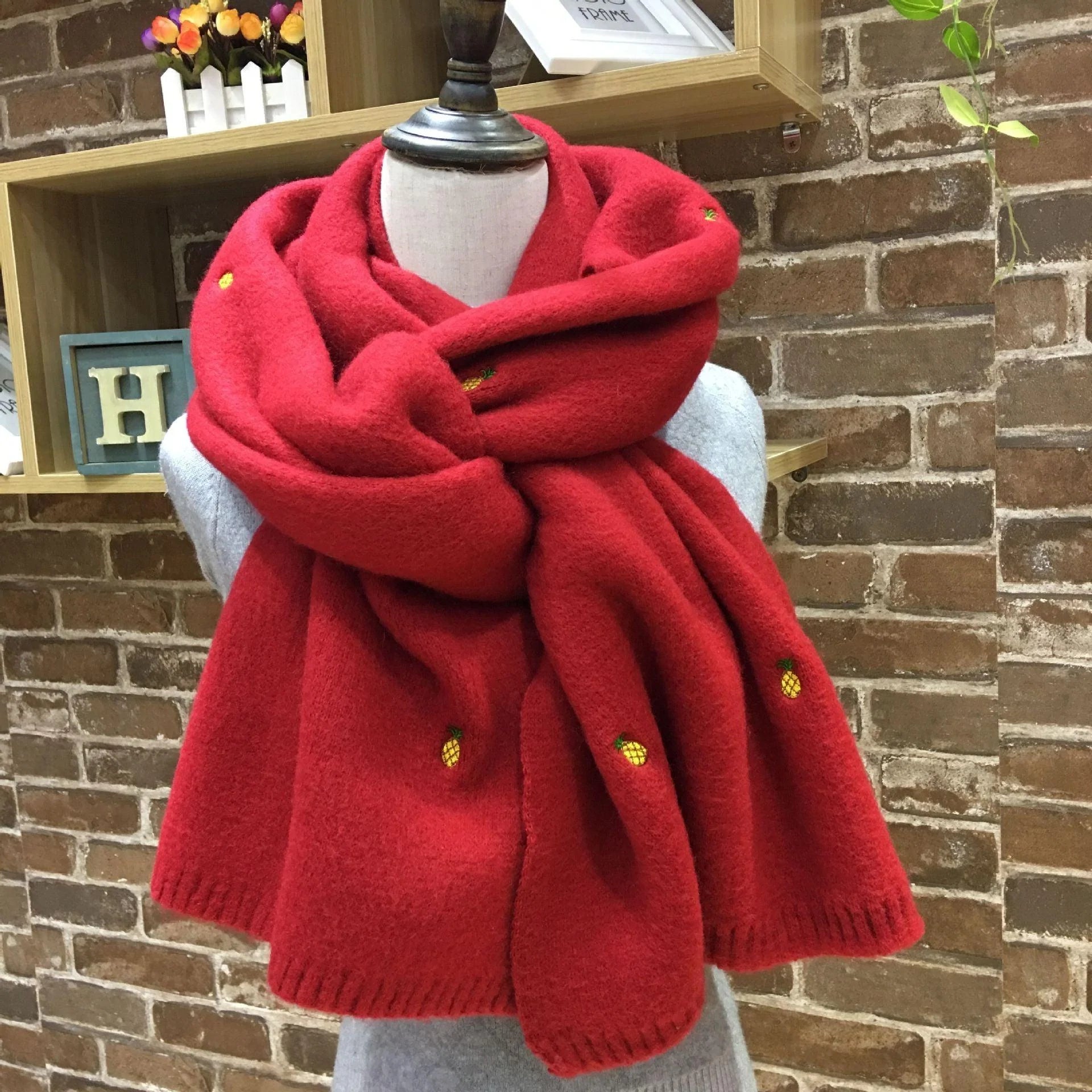 Pineapple wool scarf women - melvincucci