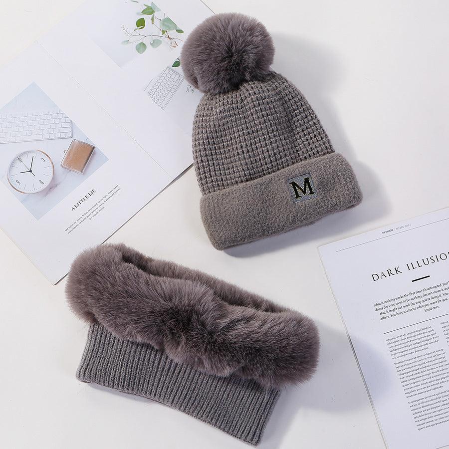 Two-piece hat and scarf - melvincucci