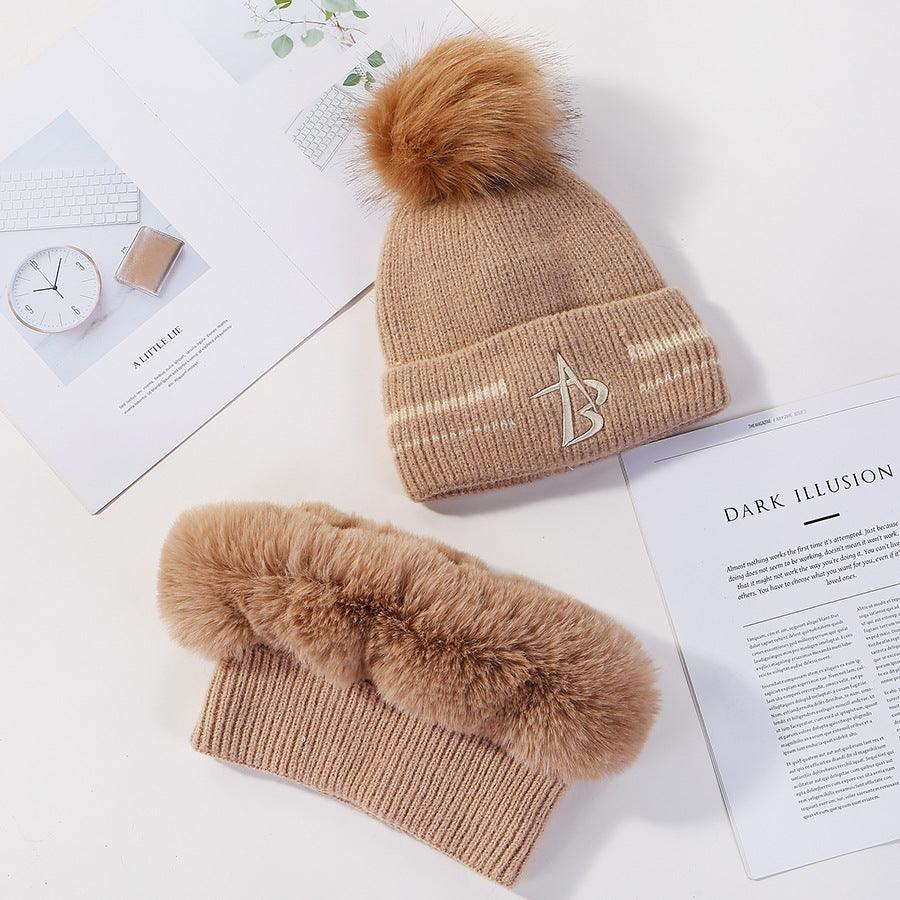 Two-piece hat and scarf - melvincucci