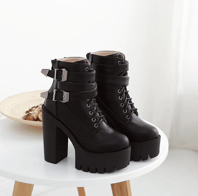 Women Ankle Boots - melvincucci